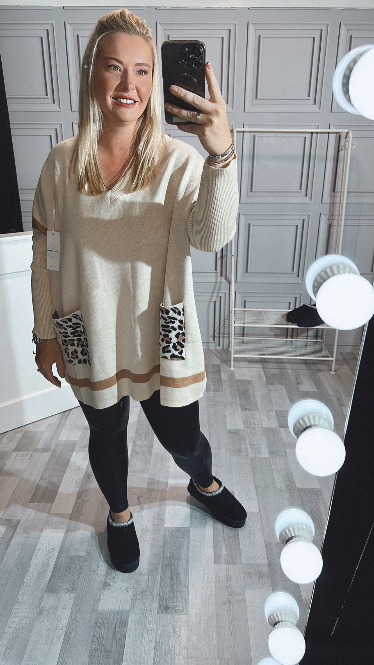 TALIA Oversized Jumper Beige